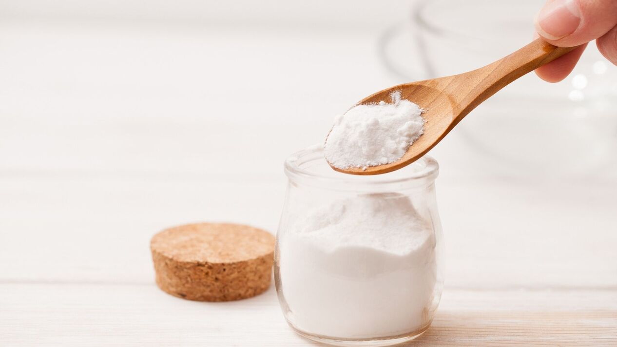 baking soda against nail fungus